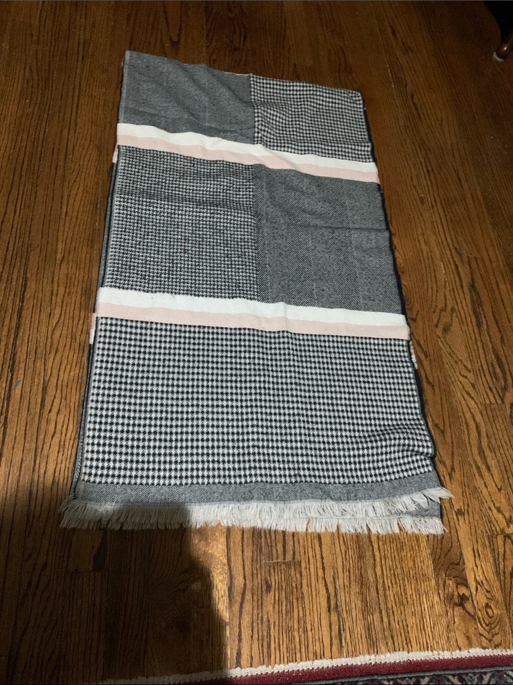 Dune London Gray, Black & Pink Houndstooth Fringe Scarf
